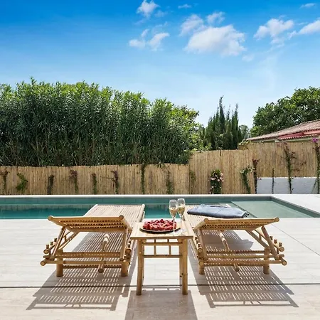 Adelfa - Beachside Modern In