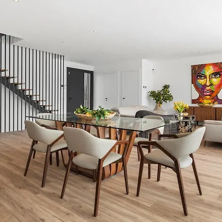 Villa Adelfa - Beachside Modern In Marbella