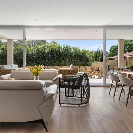 Adelfa - Beachside Modern In * Marbella