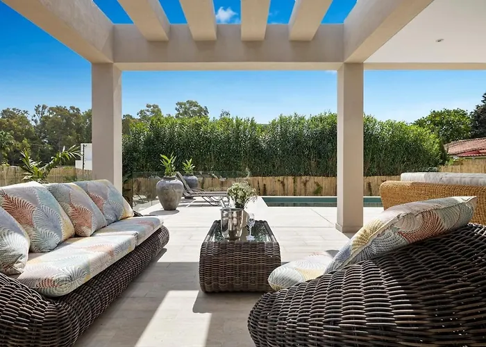 Adelfa - Beachside Modern In Villa Marbella